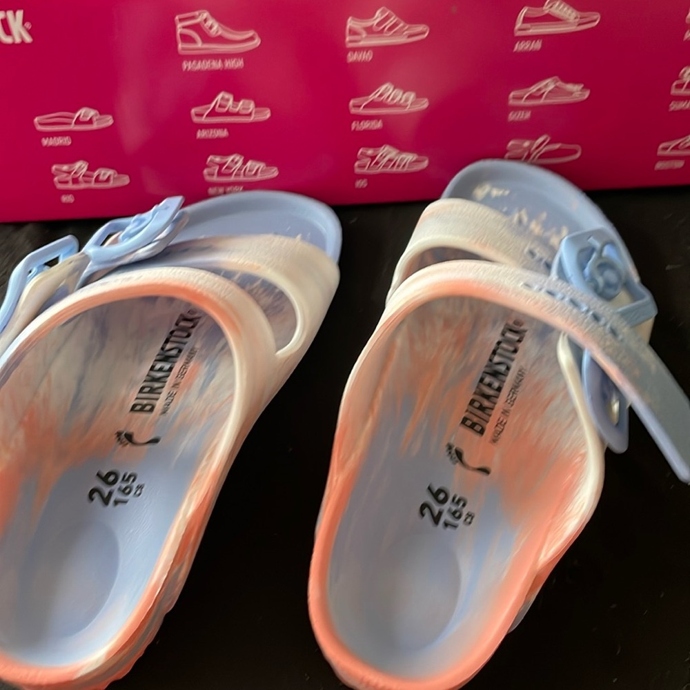 Birkenstock kids sandals, size C8
